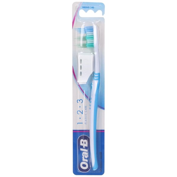 Oral-B Spazzolino 1-2-3 Classic Care 40M